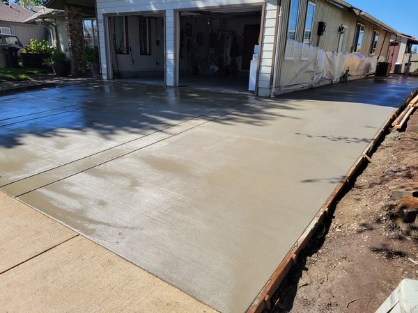 New concrete driveway install in Albany Oregon